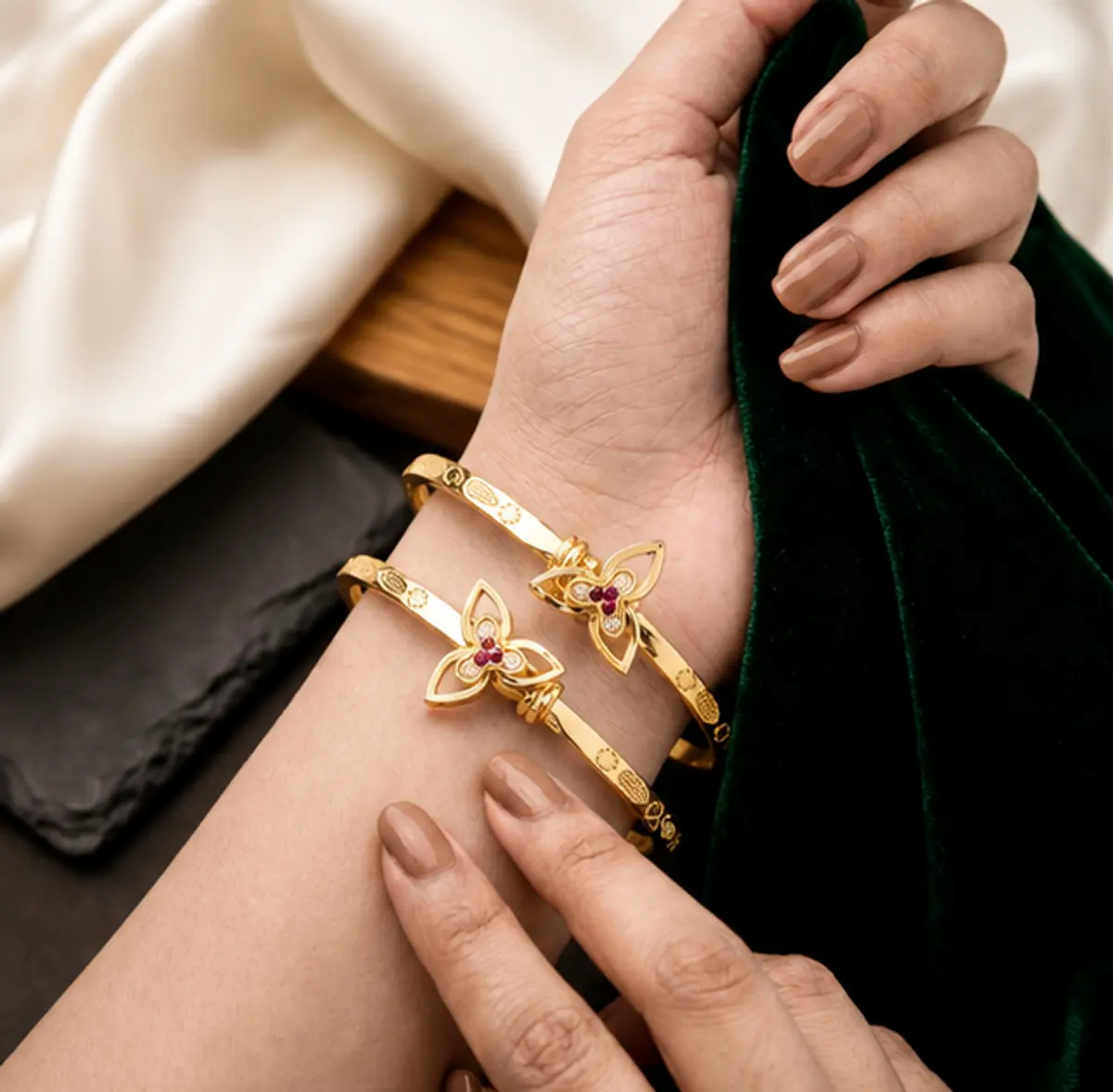 daily wear gold bracelet kada design